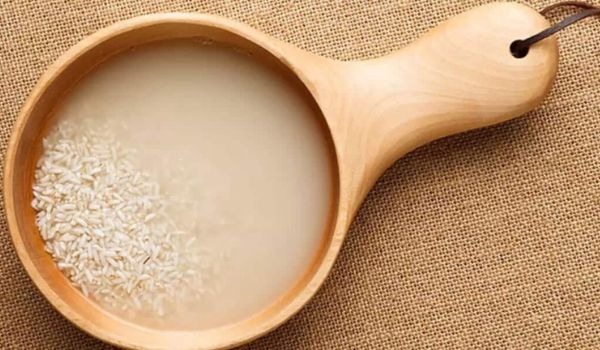 Rửa mặt bằng nước vo gạo làm trắng da có tốt không? 