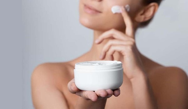 Sử dụng Collagen nước như thế nào để ngăn ngừa lão hóa da 